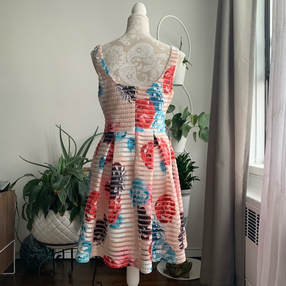 Beautiful Floral Cocktail Aline Dress - Picture 2 of 3